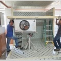 [walk in freezer] A freezer installed in a rice cake factory